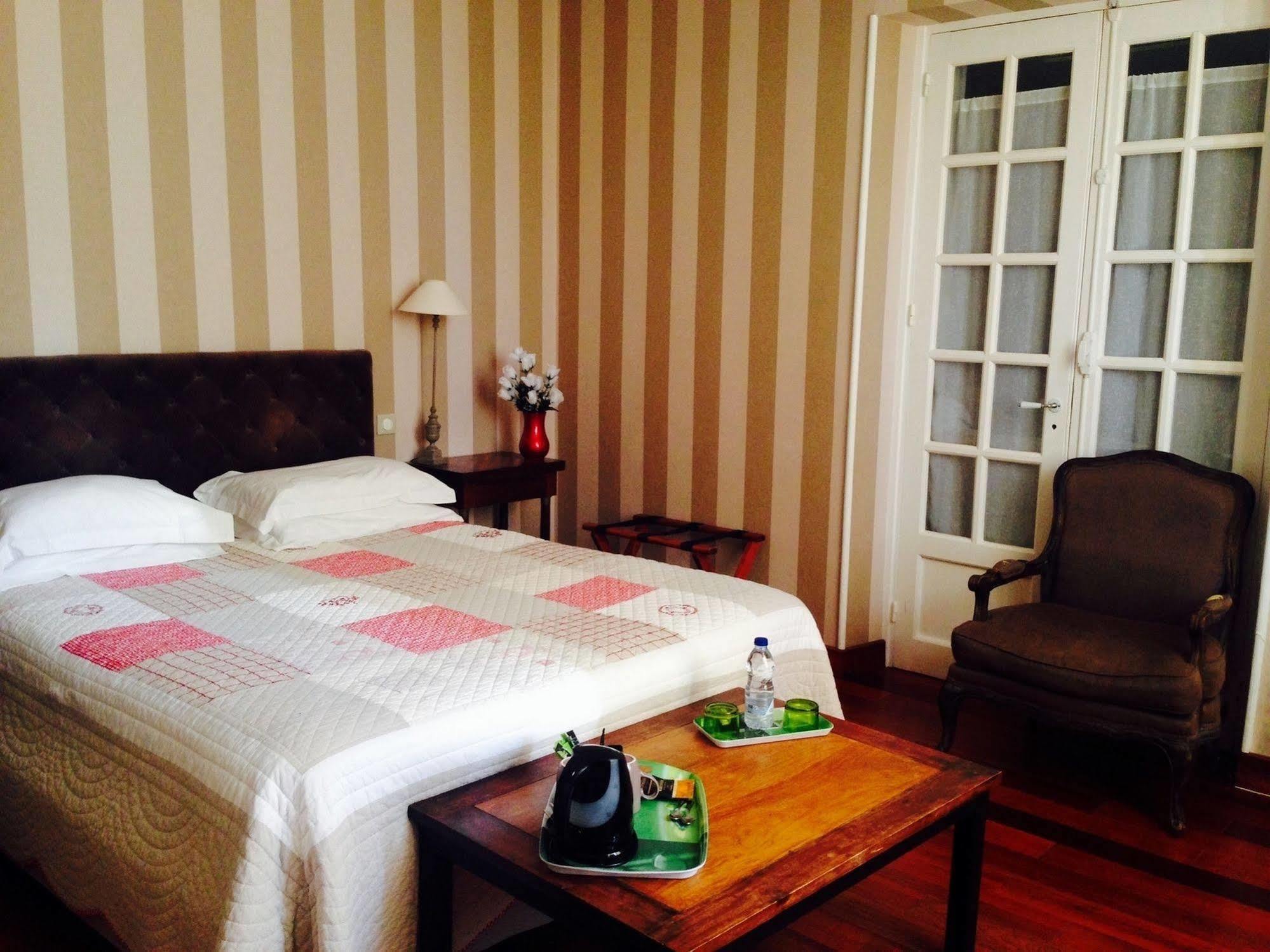 Hotel La Villa Saint-Pierre-dʼIrube Buitenkant foto