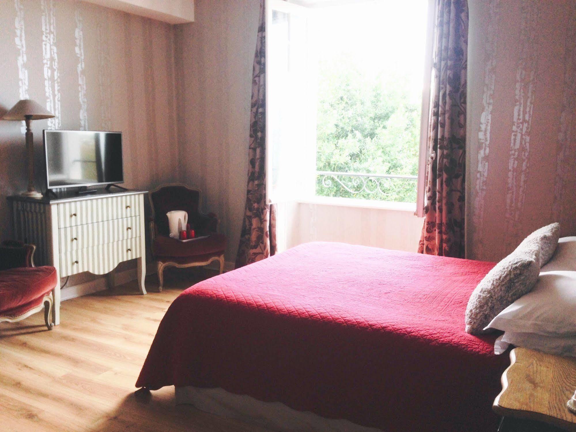 Hotel La Villa Saint-Pierre-dʼIrube Buitenkant foto